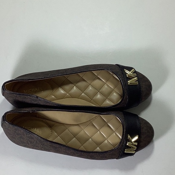 Women's Jilly Round Toe Ballet Flats - Picture 3 of 6